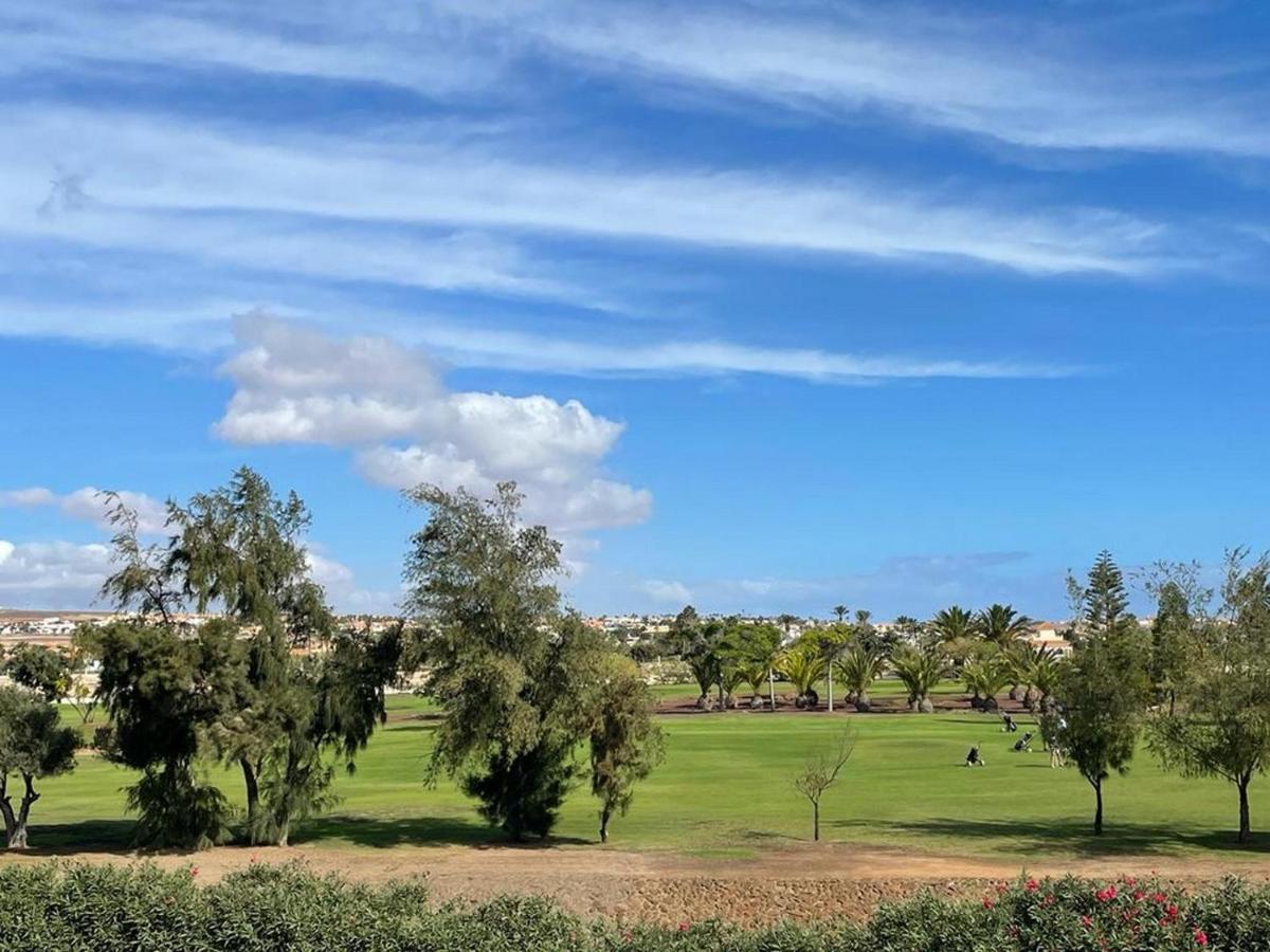 Green View Luxury Appartment In New Complex Pueblo Majorero Next To Golf Course 5 Min Walk From The Beach And Atlantico Shopping Centre In Caleta De Fuste Next To Cassino And Elba Sara Hotel 2 Bedrooms 2 Bathrooms Huge Terace! Luaran gambar
